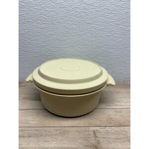 Vtg Superseal Bowl Container With Lid 6 1/2in Diameter 32oz 4 Cups Made in USA